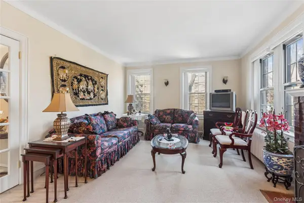 150 Burns Street #3F, Forest Hills, NY 11375
