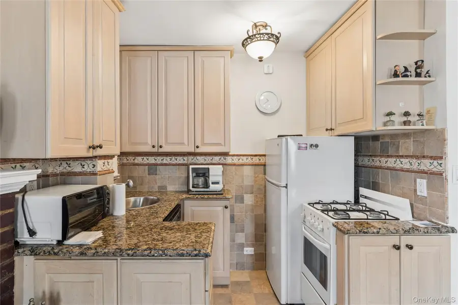150 Burns Street #3F, Forest Hills, NY 11375 - #2