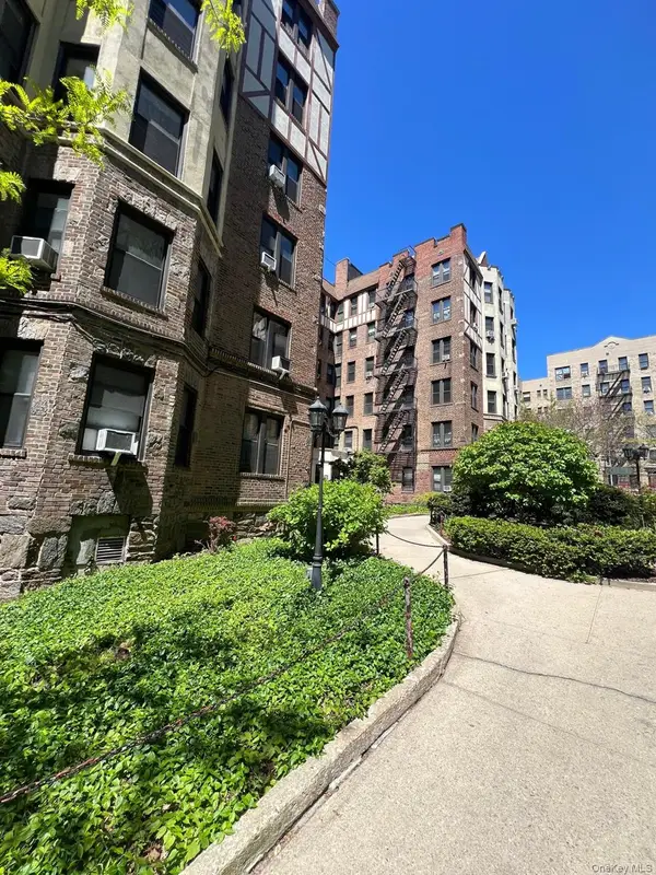 754 Brady Avenue #201, Bronx, NY 10462