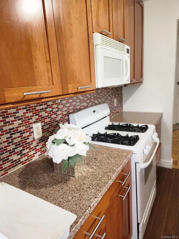 370 Central Avenue #5J, Scarsdale, NY 10583
