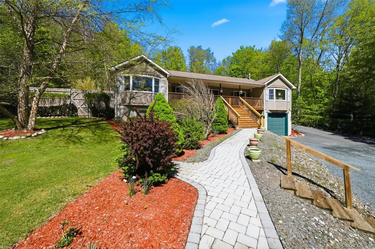414 Red Hill Rd, Wurtsboro, NY 12790 - #1