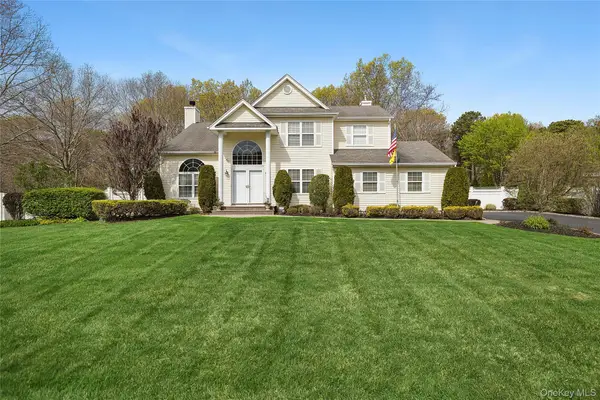 54 Winterberry Drive, Middle Island, NY 11953
