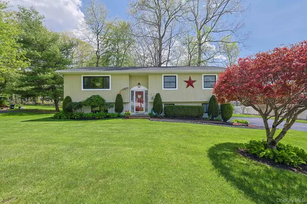 17 Red Oak Terrace, Newburgh, NY 12550