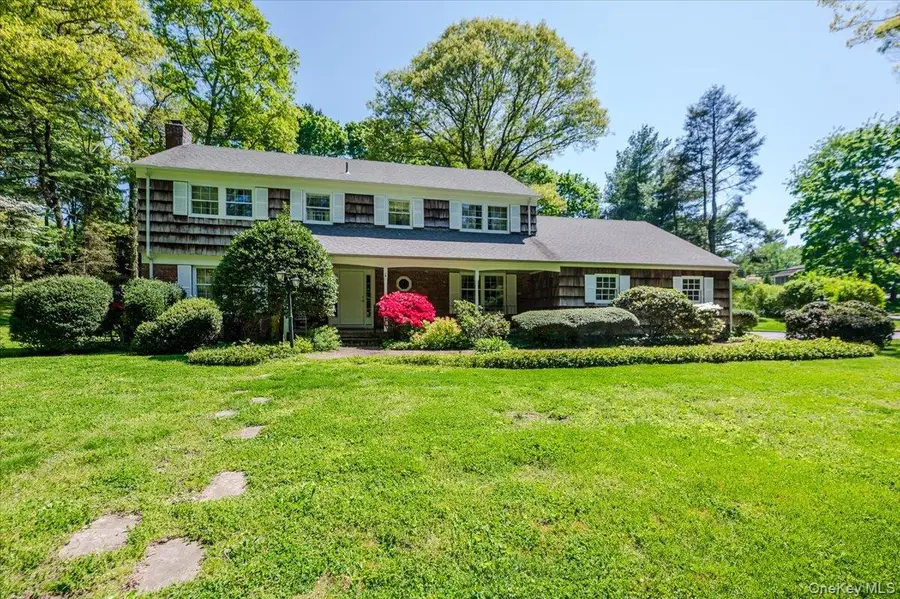 2 Richard Lane, Huntington, NY 11743 - #2