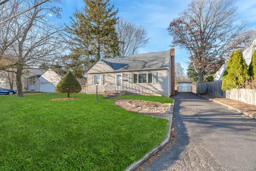 116 E 13th Street, Huntington Station, NY 11746 - #3