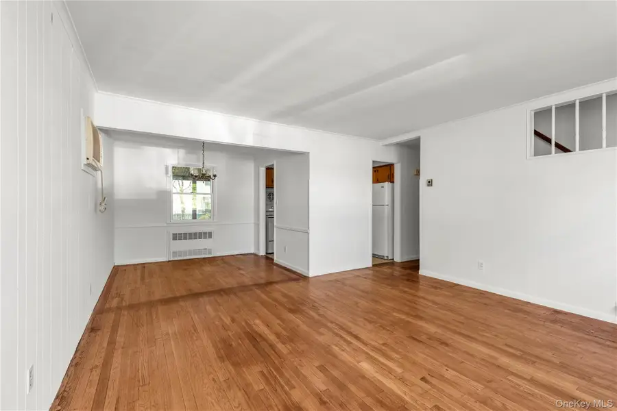 65 Grant Avenue, Albertson, NY 11507 - #3
