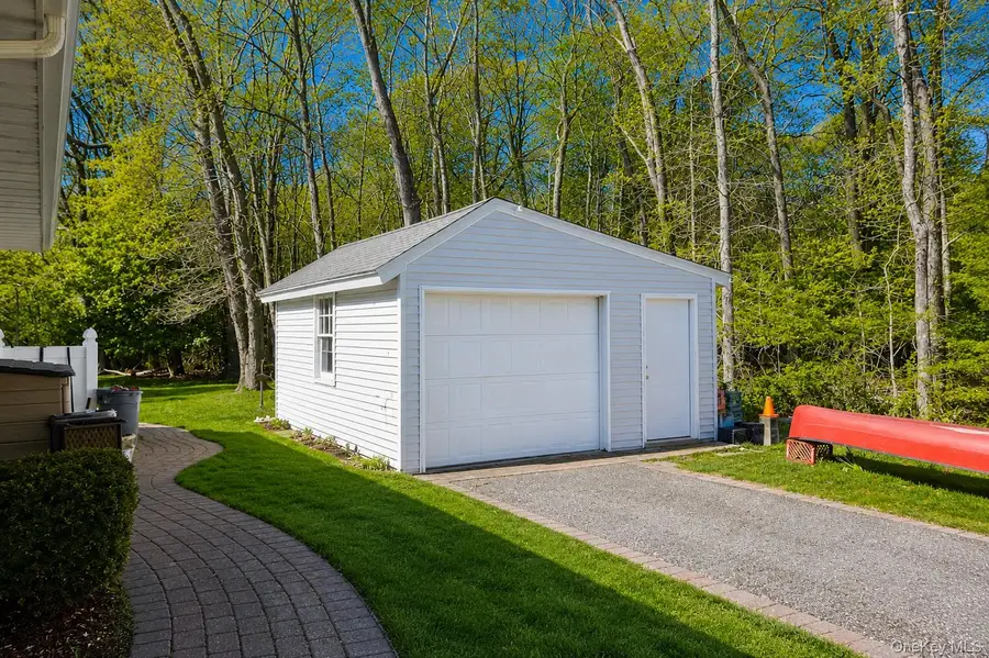 5 Stillwood Road, Brookhaven, NY 11719 - #3