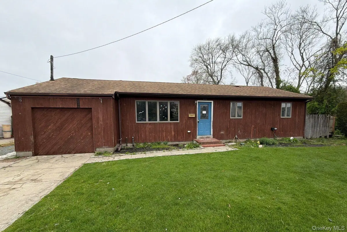 209 Moffitt Boulevard, Islip, NY 11751 - #1