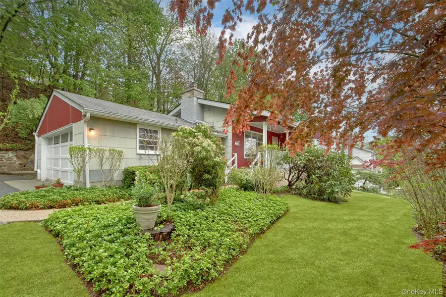 100 Lakeview Avenue, Valhalla, NY 10595 - #3