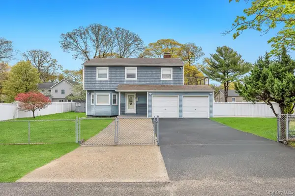 25 Gould Road, Centereach, NY 11720