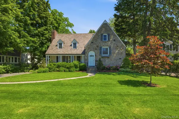 69 Tunstall Road, Scarsdale, NY 10583