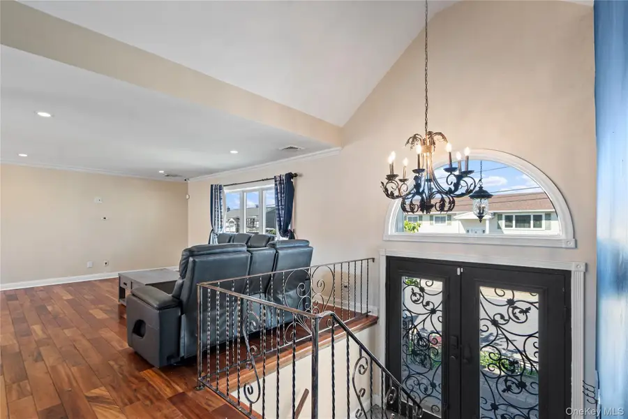 539 Nassau Avenue, Freeport, NY 11520 - #3
