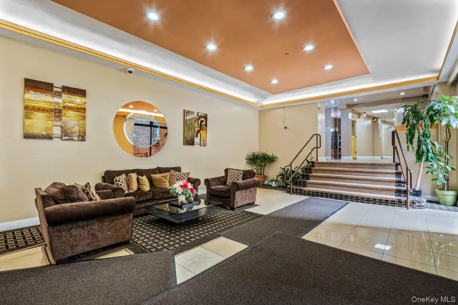 67-25 Dartmouth Street #6D, Forest Hills, NY 11375 - #3