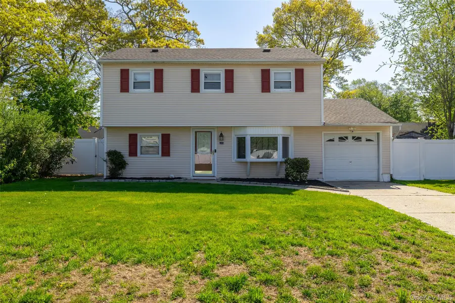 12 Ontario Street, Port Jefferson Station, NY 11776 - #2