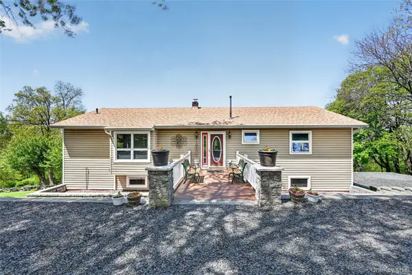 77 Maidstone Drive, Walden, NY 12586