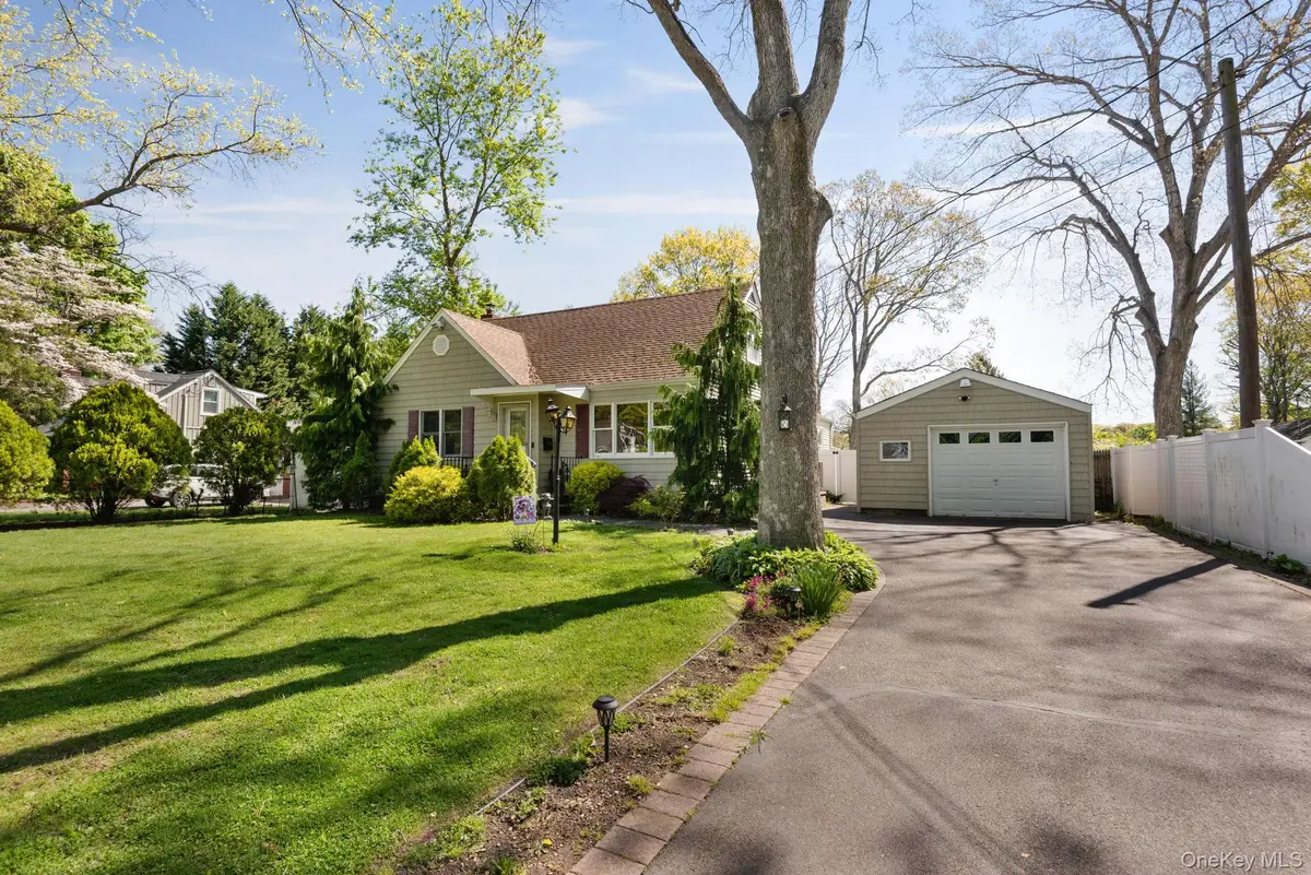 1321 Thompson Drive, Bay Shore, NY 11706 - #1