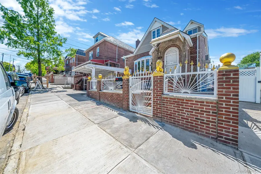 51-78 72nd Place, Maspeth, NY 11377 - #2