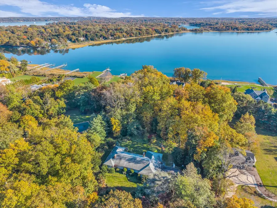 133 Old Field Road, Setauket, NY 11733 - #3