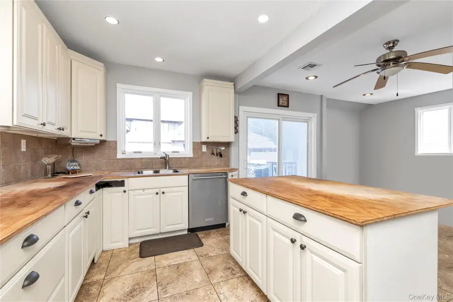 2457 Williams Court, Bellmore, NY 11710 - #3