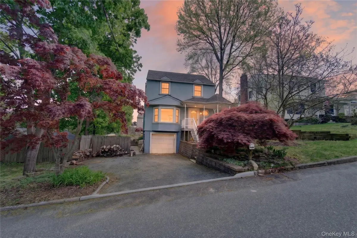 118 Longfellow Drive, Kings Park, NY 11754 - #1