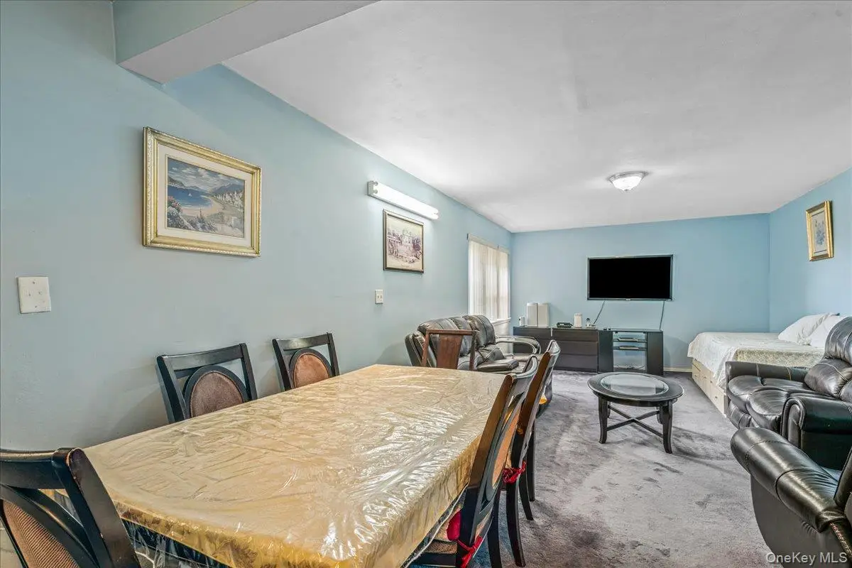 144-55 Melbourne Ave #2E, Flushing, NY 11367 - #1
