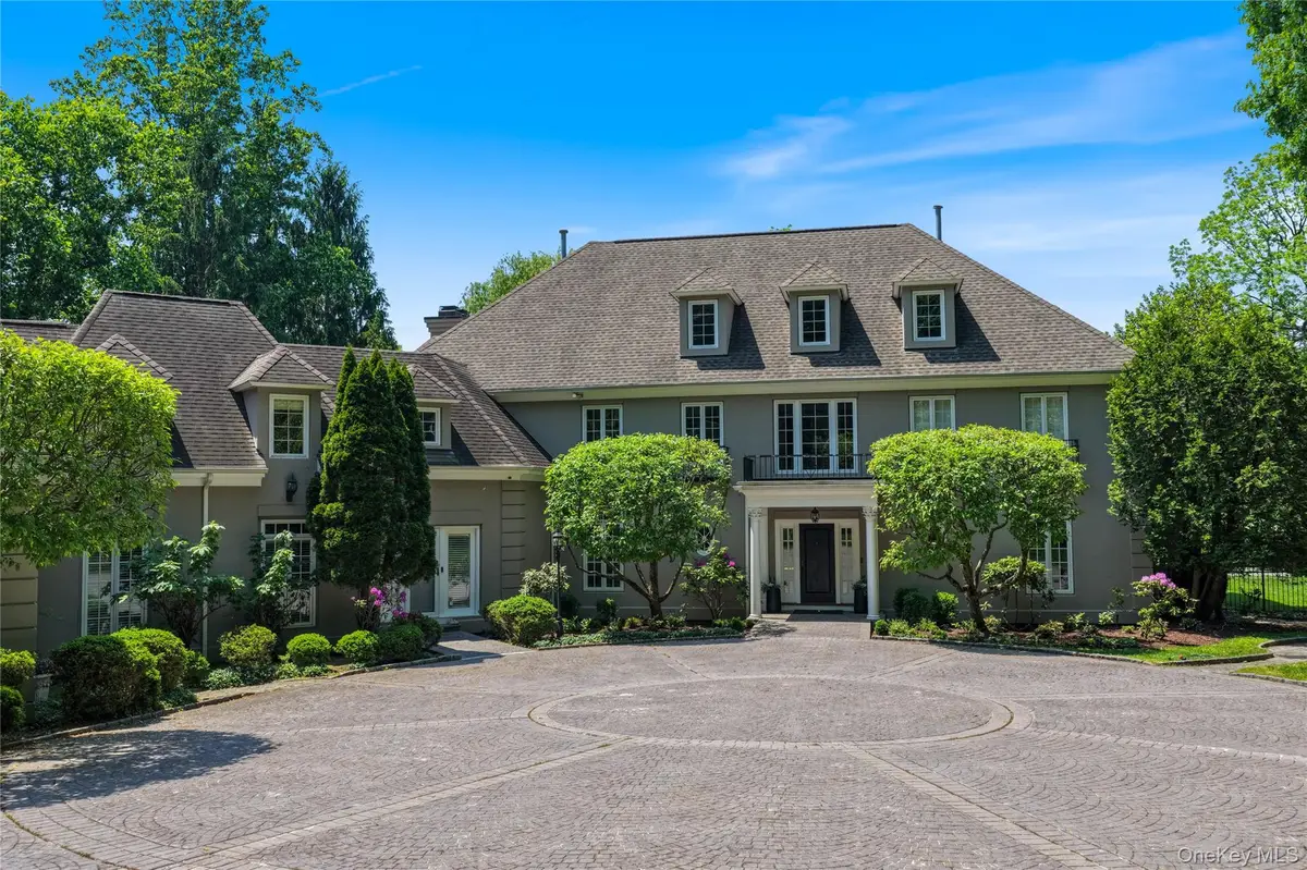 33 Ardsley Avenue E, Irvington, NY 10533 - #1