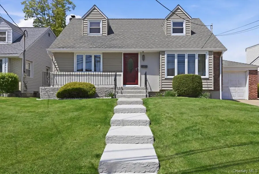 58 Lyon Street, Valley Stream, NY 11580 - #3