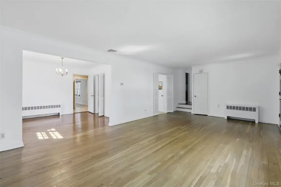 5 Albro Lane, White Plains, NY 10603 - #3