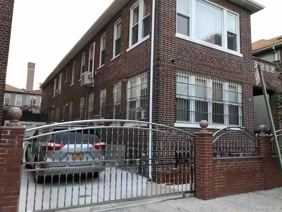 360 E 49th Street, Brooklyn, NY 11203 - #2