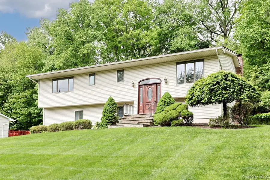 8 Medford Place, Nanuet, NY 10954 - #2