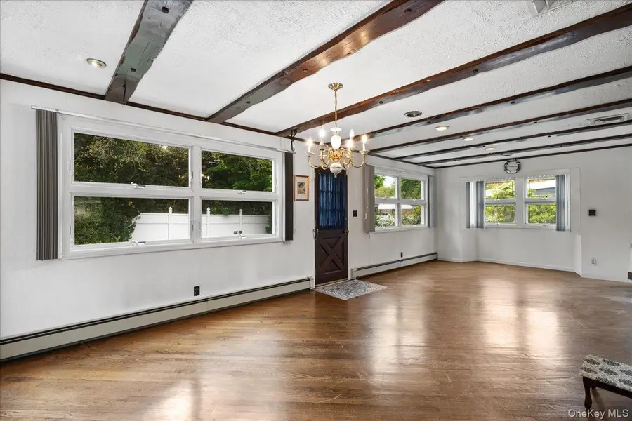 933 Dana Avenue, Valley Stream, NY 11580 - #3