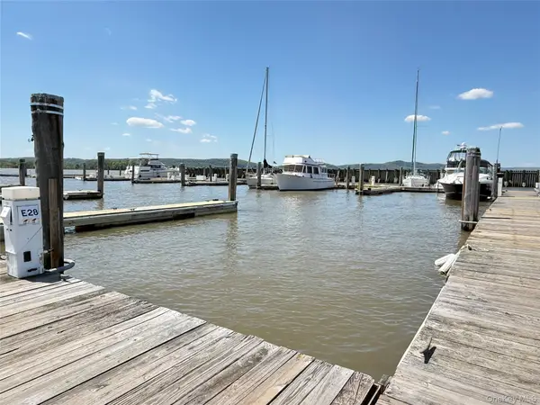 E-28 Half Moon Bay Marina, Croton-on-Hudson, NY 10520