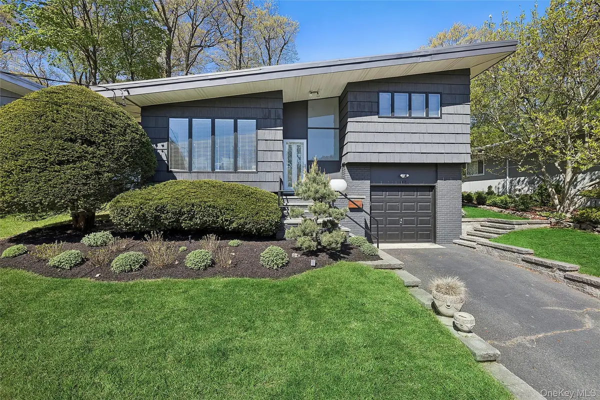 148 Cow Neck Road, Port Washington, NY 11050 - #1