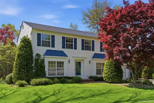 2 Barrett Court, Nesconset, NY 11767