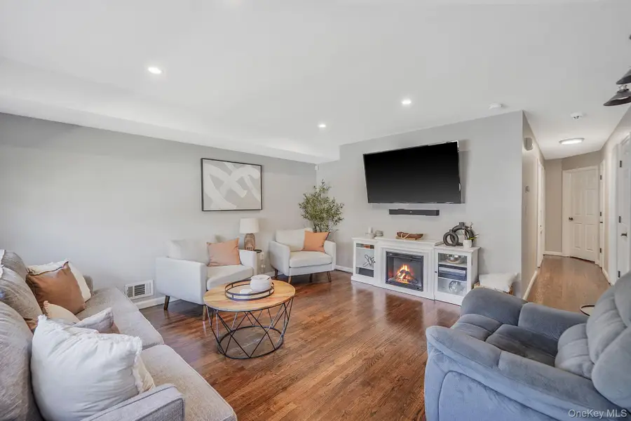 50 Lantern Street, Huntington, NY 11743 - #2