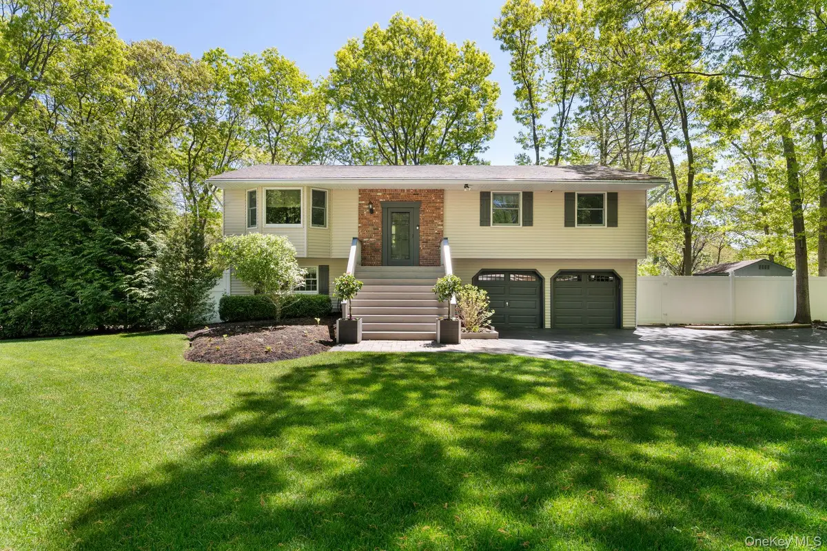 21 Laurita Gate, Port Jefferson, NY 11777 - #1