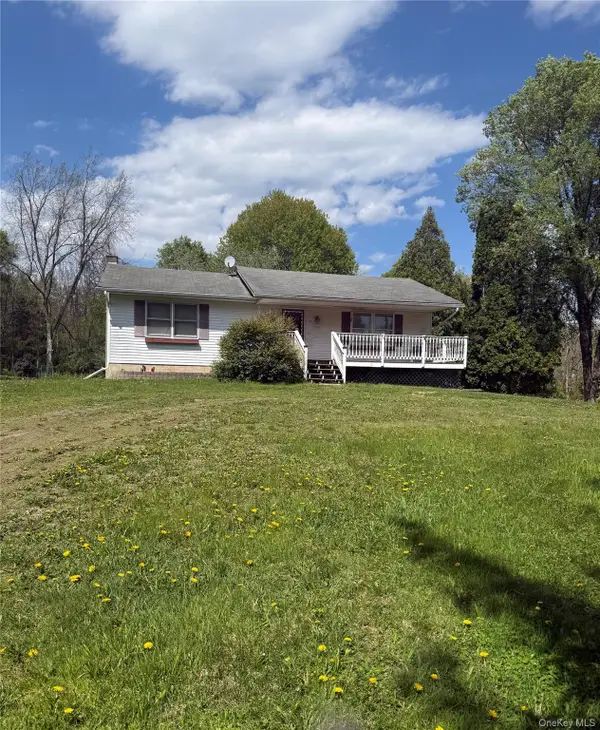 1506 State Route 32, Wallkill, NY 12589