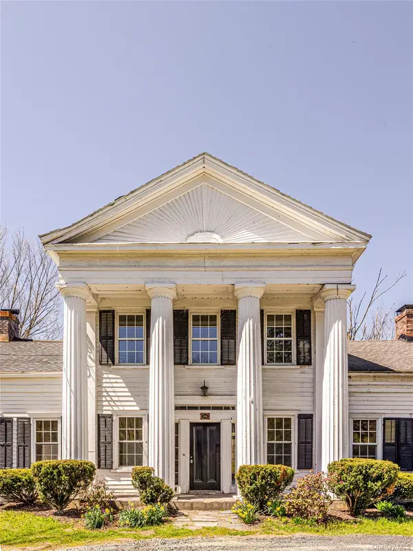 1569 Hoosick Road, Troy, NY 12180