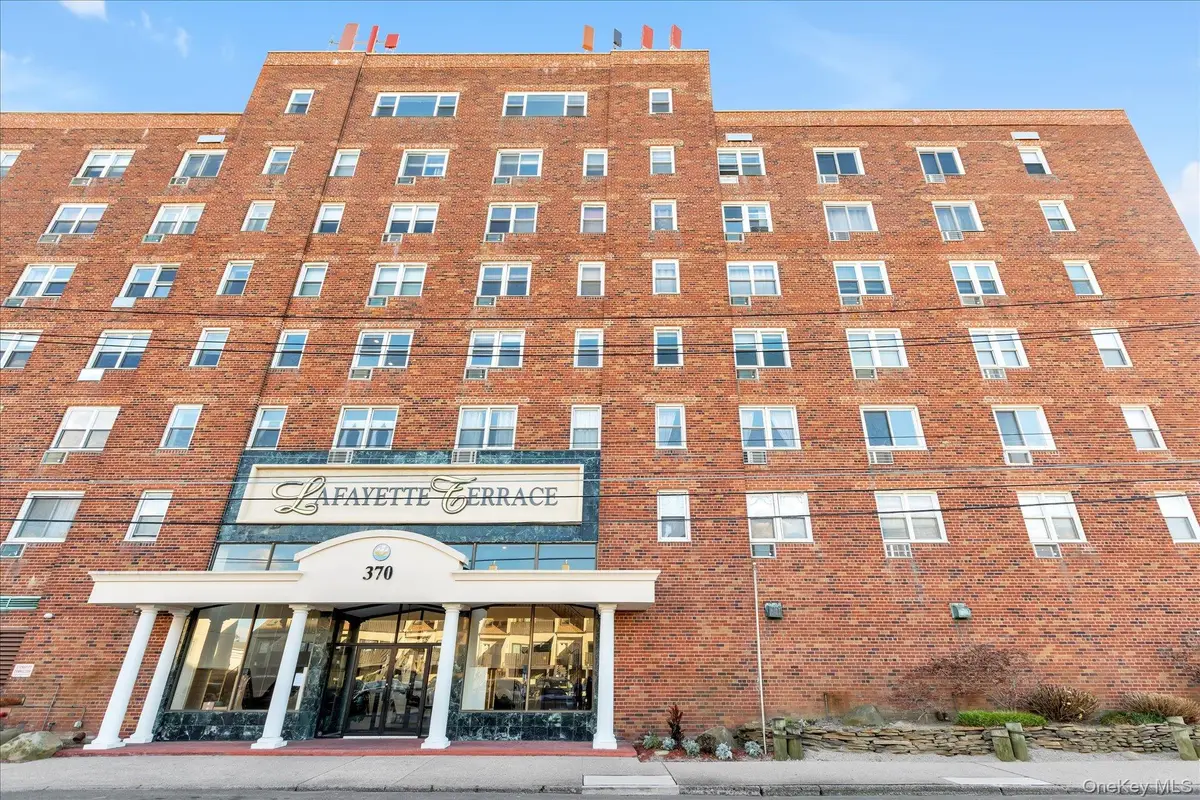 370 W Broadway #2Y, Long Beach, NY 11561 - #1