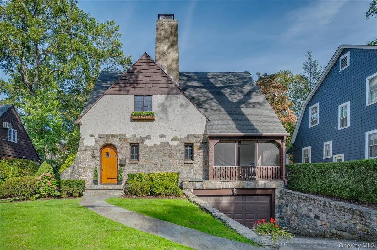 15 Kingsbury Road, New Rochelle, NY 10804 - #1