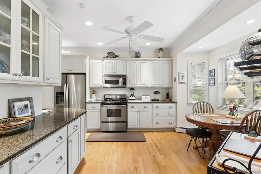 18 Glen Hollow Drive #F1, Holtsville, NY 11742 - #3