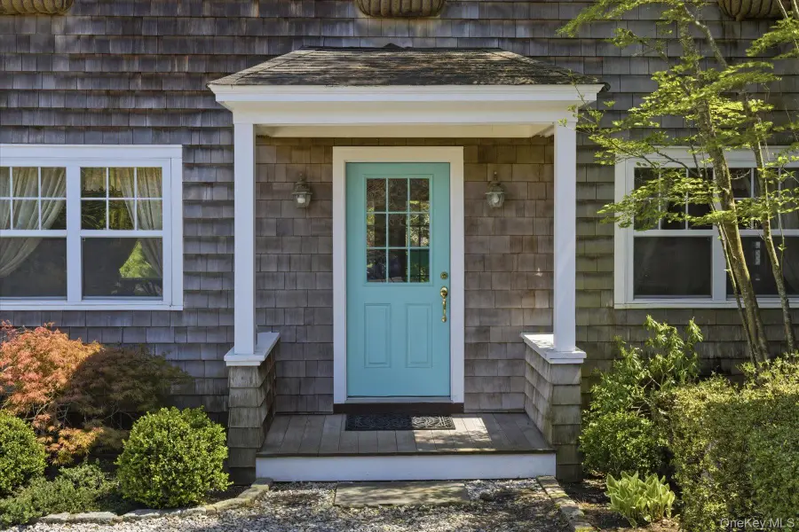 517 Montauk Highway, East Quogue, NY 11942 - #2