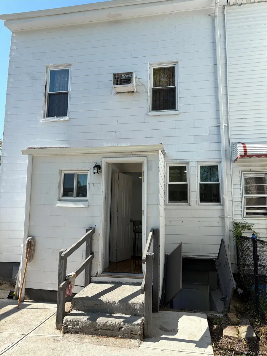 1108 1st Avenue, New Hyde Park, NY 11040 - #2