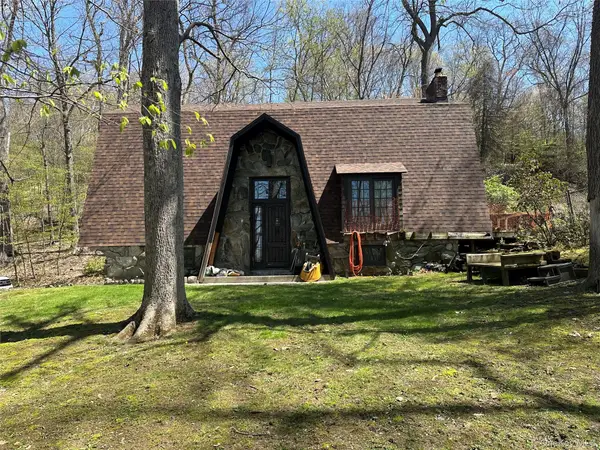 50 Dogwood Road, Hopewell Junction, NY 12533