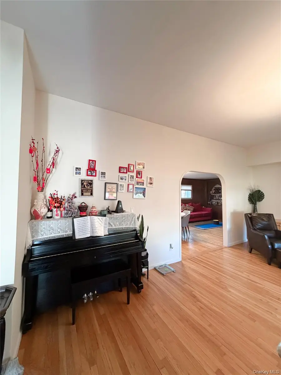54 Ivy Drive, Jericho, NY 11753 - #2