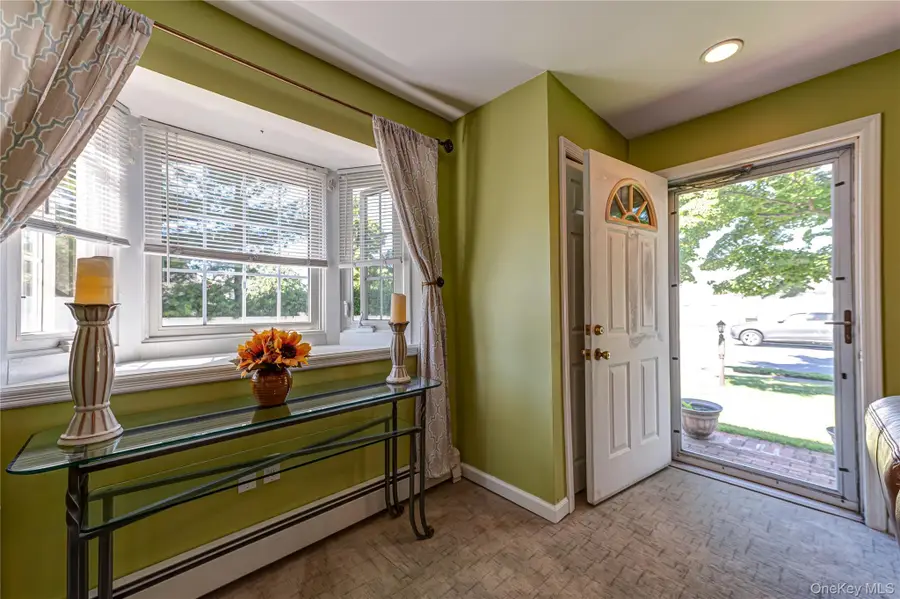 6 Virginia Lane, Bethpage, NY 11714 - #2