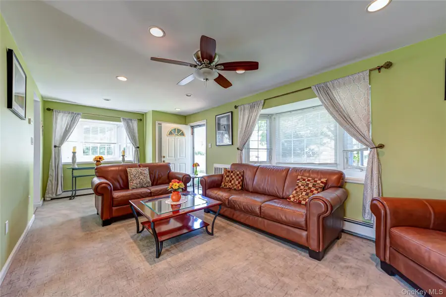 6 Virginia Lane, Bethpage, NY 11714 - #3