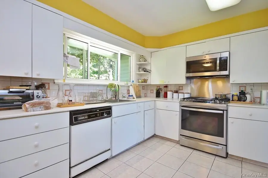 28 Argyle Place, Briarcliff Manor, NY 10510 - #3