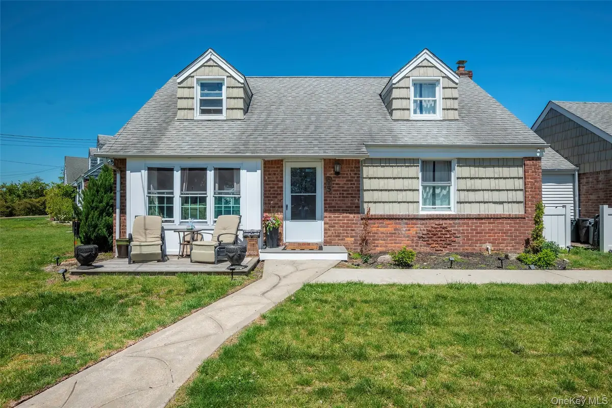 95 Wheeler Avenue, Valley Stream, NY 11580 - #1