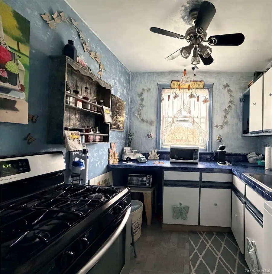 17 Stokes Road #2A, Yonkers, NY 10710 - #3